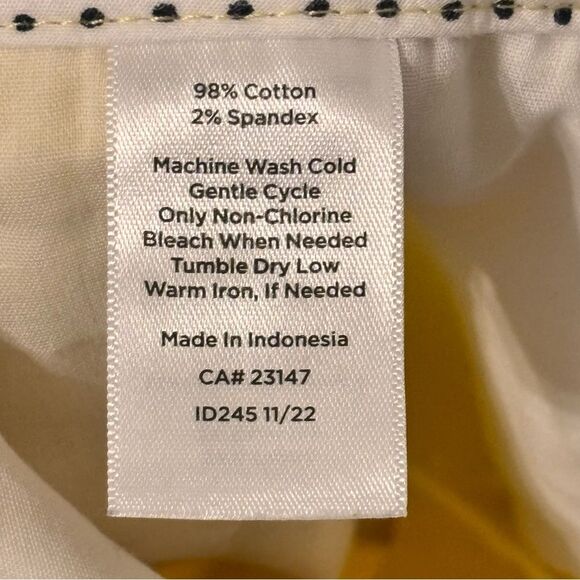 Talbots | Women’s Casual  Butter Yellow Stretch 10.5” Bermuda Shorts Size 8 - Picture 13 of 13